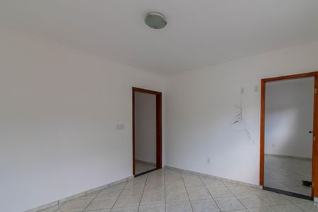 Casa para alugar com 120m², 3 quartos e 1 vaga Casa para alugar com 120m², 3 quartos e 1 vagaSala