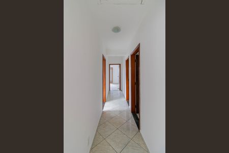 Casa para alugar com 120m², 3 quartos e 1 vaga Casa para alugar com 120m², 3 quartos e 1 vagaCorredor