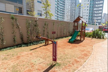 Apartamento à venda com 36m², 2 quartos e sem vagaÁrea comum - Playground