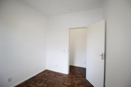 Apartamento para alugar com 74m², 3 quartos e sem vagaQuarto 2