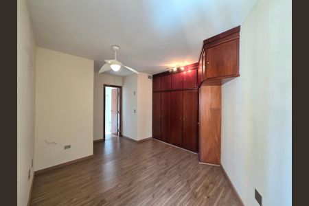 Apartamento para alugar com 150m², 3 quartos e 2 vagas Apartamento para alugar com 150m², 3 quartos e 2 vagasSuíte