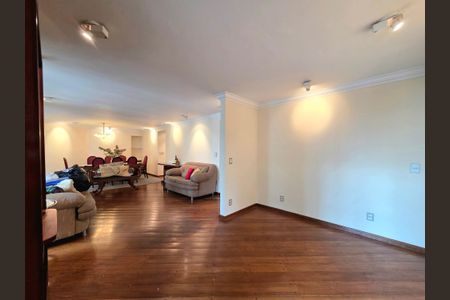 Apartamento para alugar com 150m², 3 quartos e 2 vagas Apartamento para alugar com 150m², 3 quartos e 2 vagasSala