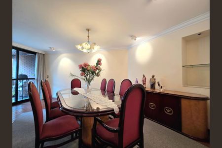 Apartamento para alugar com 150m², 3 quartos e 2 vagas Apartamento para alugar com 150m², 3 quartos e 2 vagasSala
