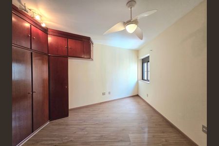 Apartamento para alugar com 150m², 3 quartos e 2 vagas Apartamento para alugar com 150m², 3 quartos e 2 vagasSuíte