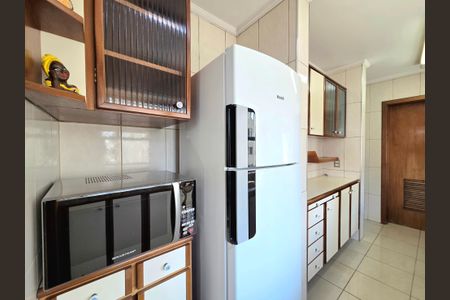 Apartamento para alugar com 150m², 3 quartos e 2 vagas Apartamento para alugar com 150m², 3 quartos e 2 vagasCozinha