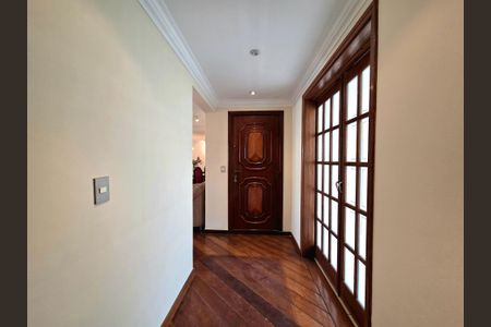 Apartamento para alugar com 150m², 3 quartos e 2 vagas Apartamento para alugar com 150m², 3 quartos e 2 vagasCorredor Sala