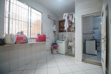 Apartamento à venda com 145m², 4 quartos e 1 vagaÁrea de Serviço