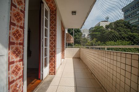 Apartamento à venda com 145m², 4 quartos e 1 vagaSala  Varanda
