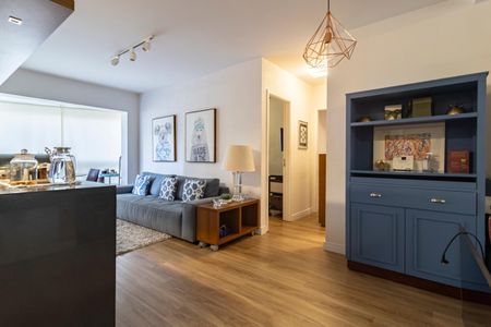 Sala de apartamento à venda com 2 quartos, 68m² em Vila Olímpia, São Paulo