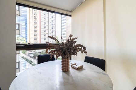 Apartamento à venda com 68m², 2 quartos e 1 vagaVaranda