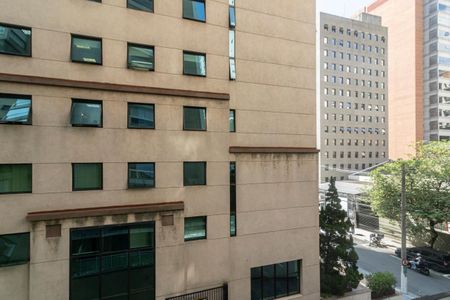 Apartamento à venda com 68m², 2 quartos e 1 vagaVaranda