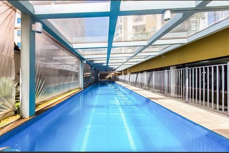 Apartamento à venda com 68m², 2 quartos e 1 vagaÁrea comum - Piscina