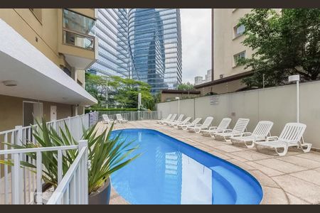 Apartamento à venda com 68m², 2 quartos e 1 vagaÁrea comum - Piscina