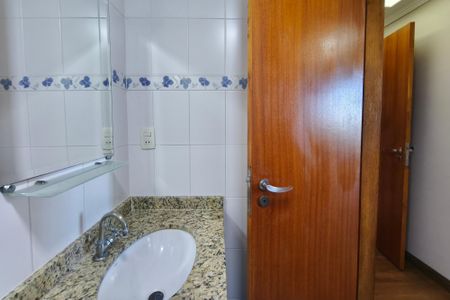 Apartamento para alugar com 76m², 3 quartos e 2 vagasBanheiro Suíte