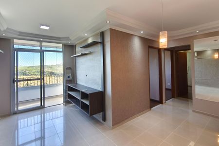 Sala de apartamento para alugar com 3 quartos, 76m² em Jardim Anton Von Zuben, Campinas