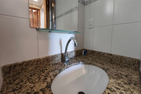 Apartamento para alugar com 76m², 3 quartos e 2 vagasBanheiro Social