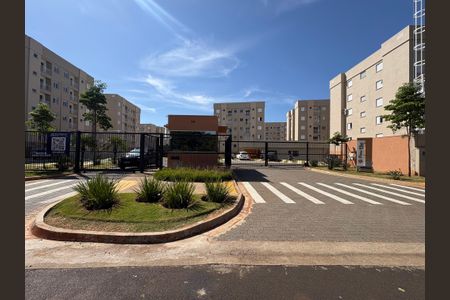 Apartamento para alugar com 55m², 2 quartos e 1 vagaFachada