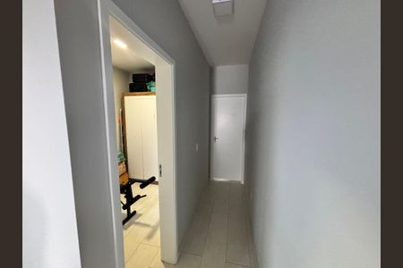 Casa à venda com 110m², 3 quartos e 2 vagasCorredor