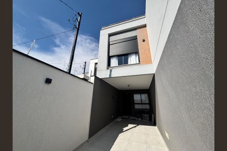 Casa à venda com 110m², 3 quartos e 2 vagasGaragem