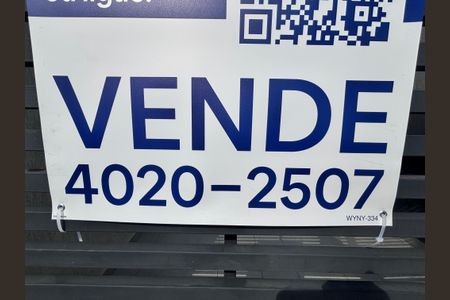 Casa à venda com 110m², 3 quartos e 2 vagasFachada