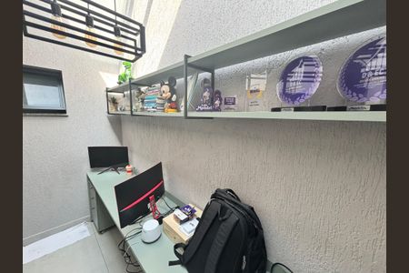 Casa à venda com 110m², 3 quartos e 2 vagasEscritório