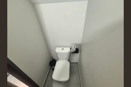 Casa à venda com 110m², 3 quartos e 2 vagasBanheiro 1