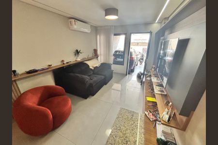 Sala de casa à venda com 3 quartos, 110m² em Vila Matilde, São Paulo