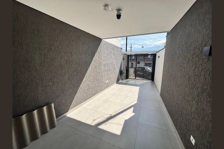 Casa à venda com 110m², 3 quartos e 2 vagasGaragem