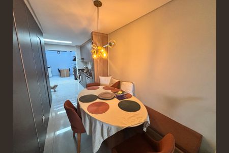 Casa à venda com 110m², 3 quartos e 2 vagasSala de Jantar