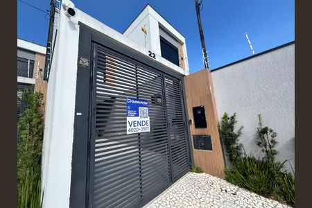 Casa à venda com 110m², 3 quartos e 2 vagasFachada