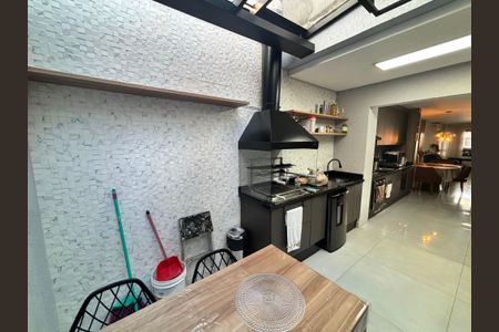 Casa à venda com 110m², 3 quartos e 2 vagasÁrea gourmet