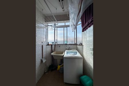 Apartamento à venda com 67m², 2 quartos e 1 vagaÁrea de Serviço