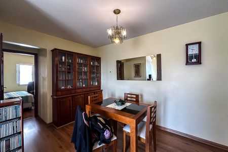 Apartamento à venda com 67m², 2 quartos e 1 vagaSala