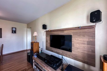 Apartamento à venda com 67m², 2 quartos e 1 vagaSala
