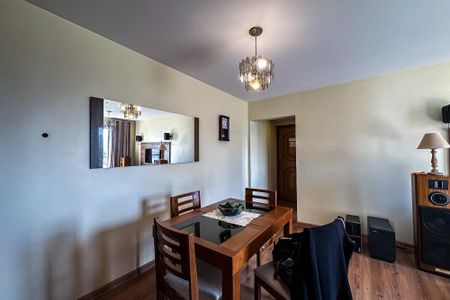 Apartamento à venda com 67m², 2 quartos e 1 vagaSala