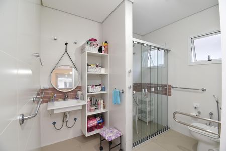 Casa de condomínio à venda com 280m², 5 quartos e 5 vagasBanheiro da Suíte 3