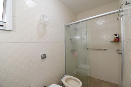 Casa de condomínio à venda com 280m², 5 quartos e 5 vagasBanheiro da Suíte