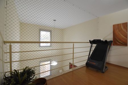 Casa de condomínio à venda com 280m², 5 quartos e 5 vagasCorredor/Escadas