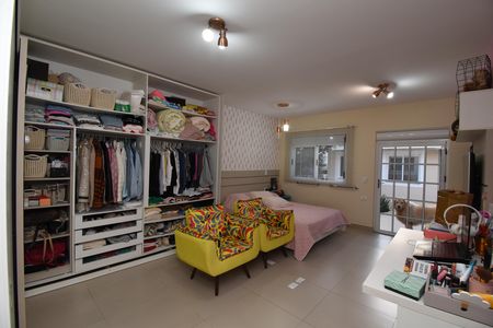 Casa de condomínio à venda com 280m², 5 quartos e 5 vagasSuíte 3