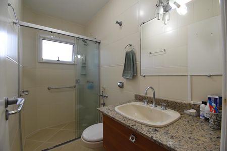 Casa de condomínio à venda com 280m², 5 quartos e 5 vagasBanheiro 4