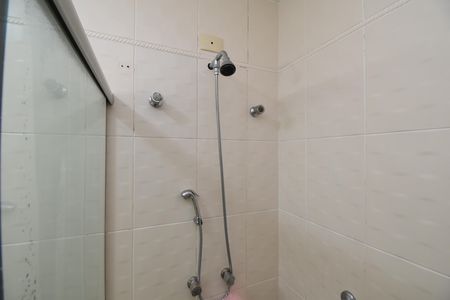 Casa de condomínio à venda com 280m², 5 quartos e 5 vagasBanheiro da Suíte