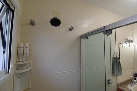 Casa de condomínio à venda com 280m², 5 quartos e 5 vagasBanheiro 4