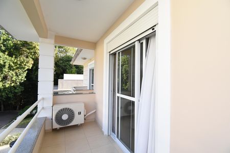 Casa de condomínio à venda com 280m², 5 quartos e 5 vagas Sacada da Suíte