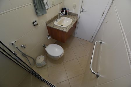 Casa de condomínio à venda com 280m², 5 quartos e 5 vagasBanheiro 4