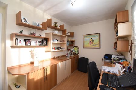 Casa de condomínio à venda com 280m², 5 quartos e 5 vagasQuarto 5