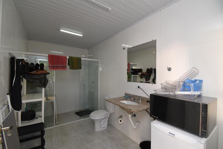 Casa de condomínio à venda com 280m², 5 quartos e 5 vagasBanheiro Externo