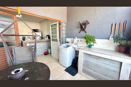 Casa para alugar com 50m², 1 quarto e sem vagaÁrea de Serviço