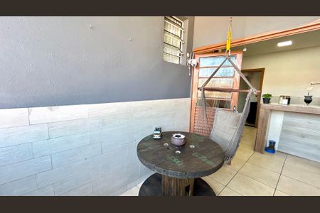 Casa para alugar com 50m², 1 quarto e sem vagaÁrea de Serviço