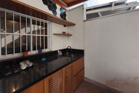 Apartamento à venda com 150m², 2 quartos e 1 vagaÁrea de Serviço