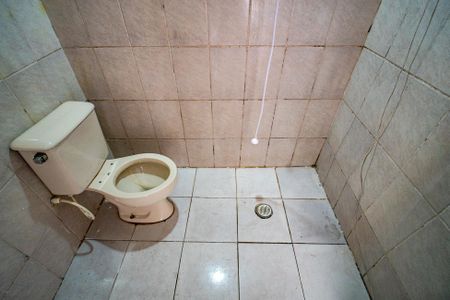 Banheiro de casa para alugar com 1 quarto, 20m² em Jardim das Vertentes, São Paulo